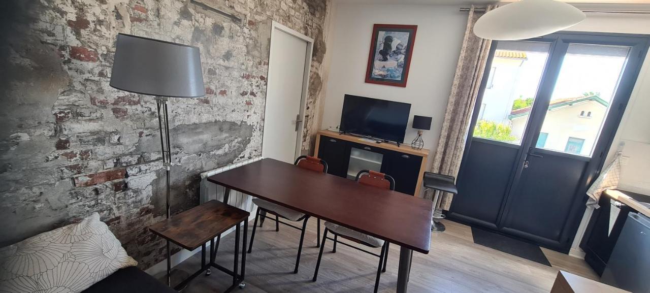 Le Fetilly Avec Parking Privatif Et Climatisation La Rochelle  Dış mekan fotoğraf